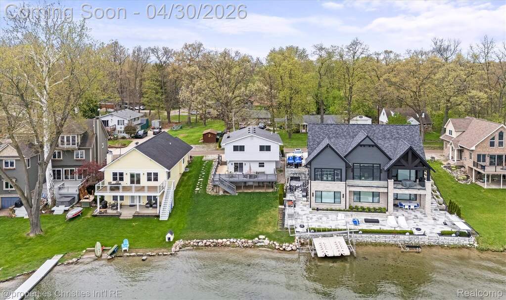 3 Bedroom Single Family Home/House's Image 52