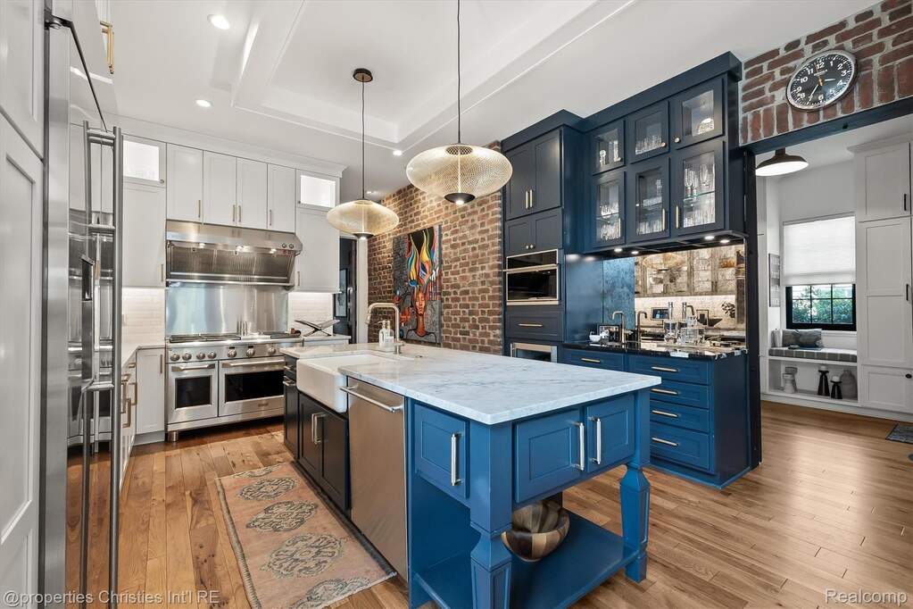 4 Bedroom Single Family Home/House's Image 15