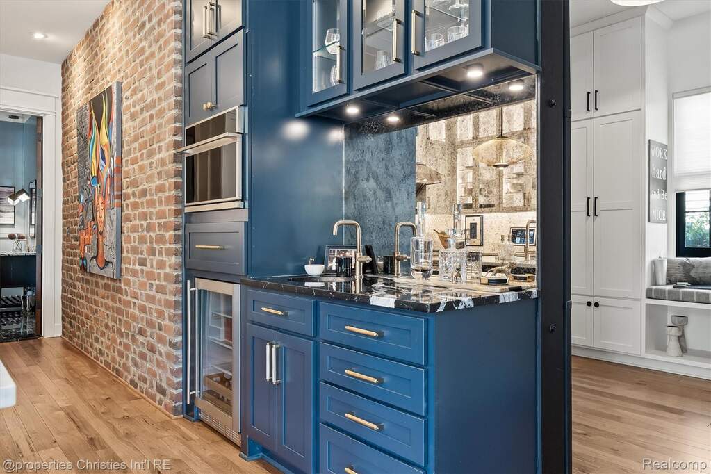 4 Bedroom Single Family Home/House's Image 20