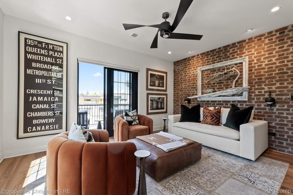 4 Bedroom Single Family Home/House's Image 26