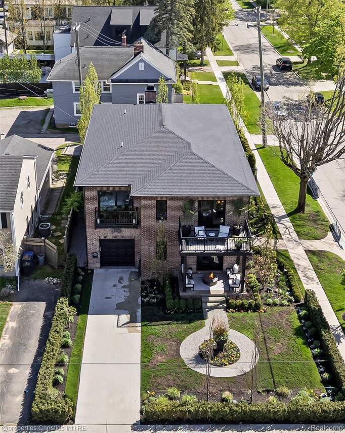 4 Bedroom Single Family Home/House's Image 47