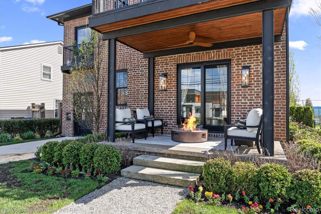 4 Bedroom Single Family Home/House's Image 49