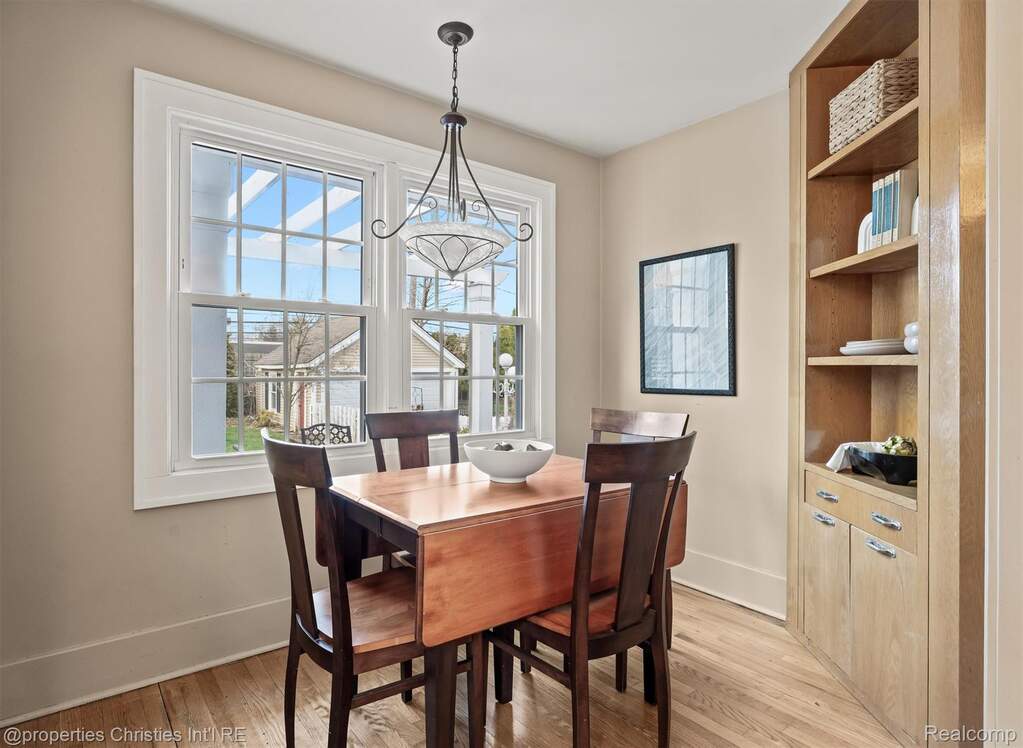 3 Bedroom Single Family Home/House's Image 14