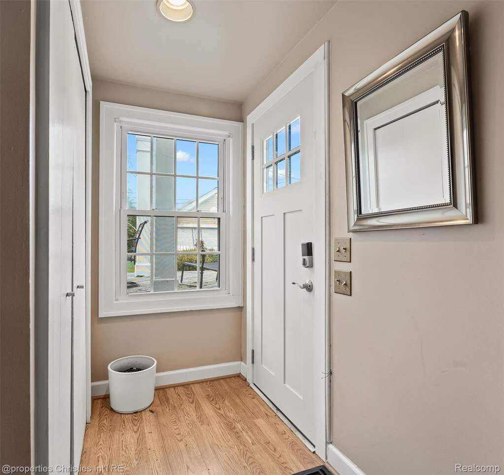 3 Bedroom Single Family Home/House's Image 16