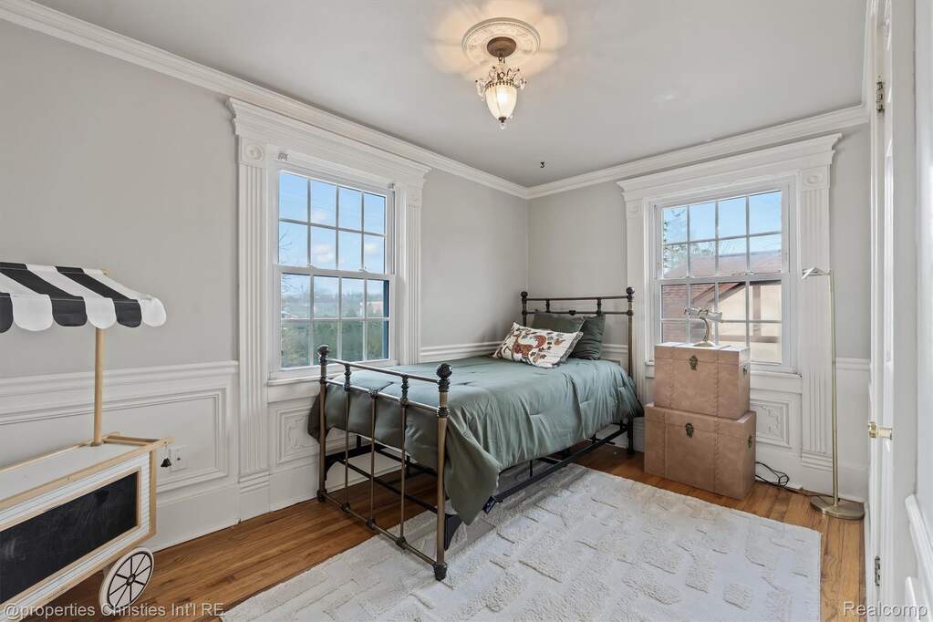 3 Bedroom Single Family Home/House's Image 24