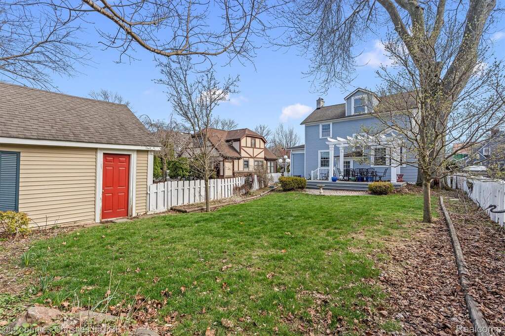 3 Bedroom Single Family Home/House's Image 31