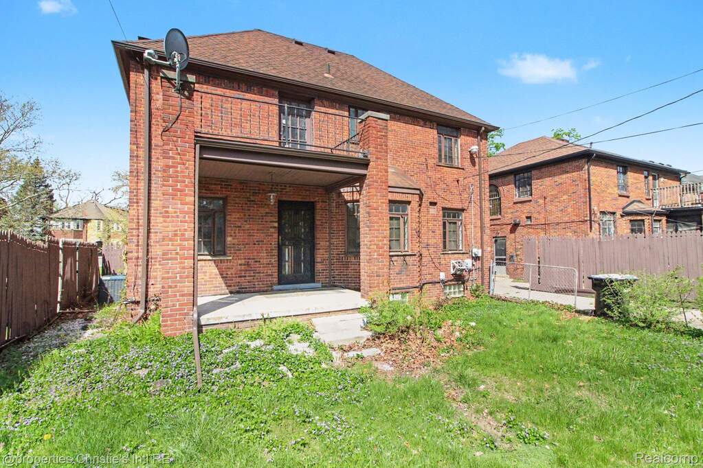 4 Bedroom Single Family Home/House's Image 22