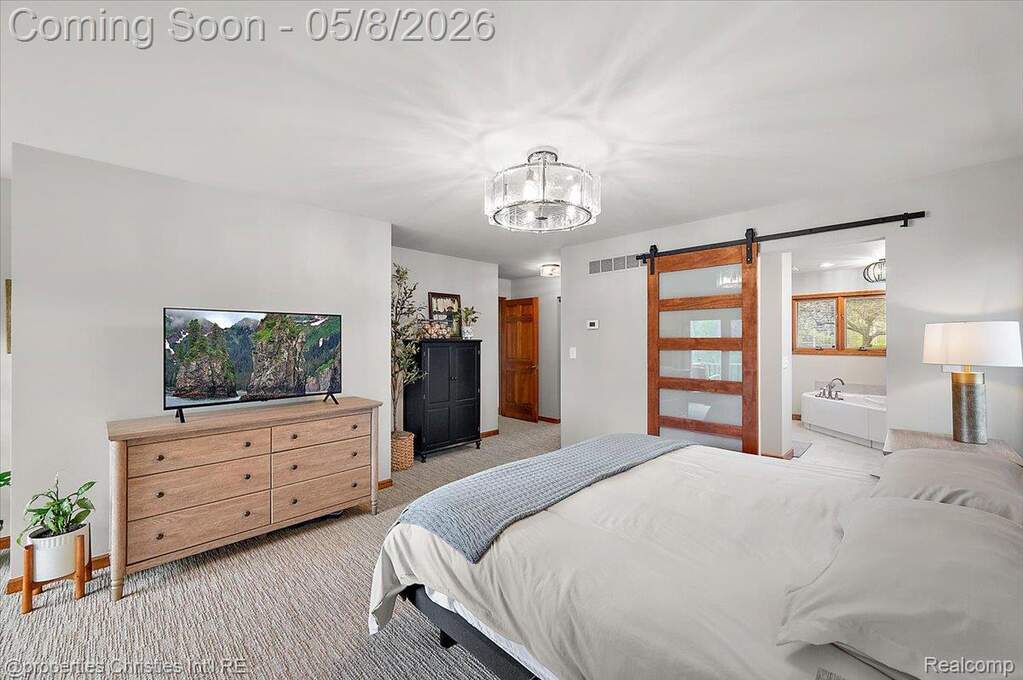 4 Bedroom Single Family Home/House's Image 22