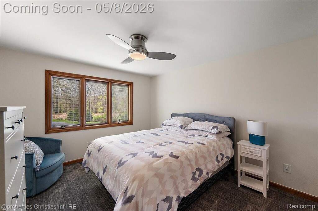 4 Bedroom Single Family Home/House's Image 32