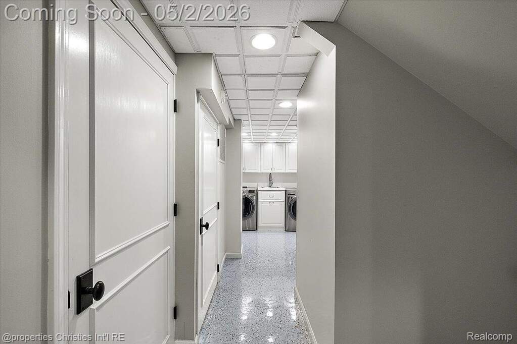 3 Bedroom Single Family Home/House's Image 49