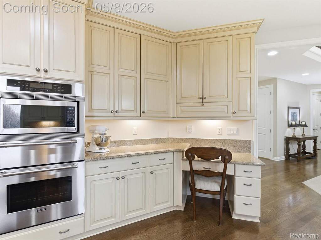 4 Bedroom Single Family Home/House's Image 15