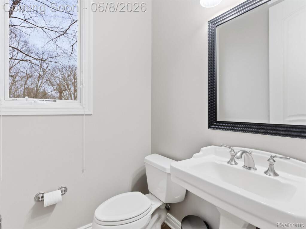 4 Bedroom Single Family Home/House's Image 19