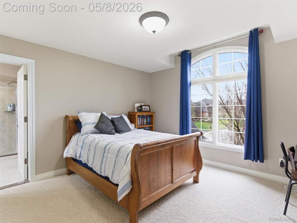 4 Bedroom Single Family Home/House's Image 25