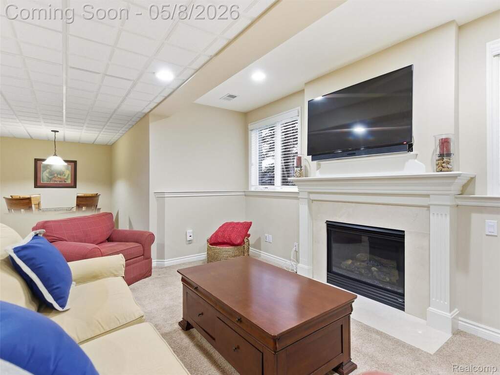 4 Bedroom Single Family Home/House's Image 34