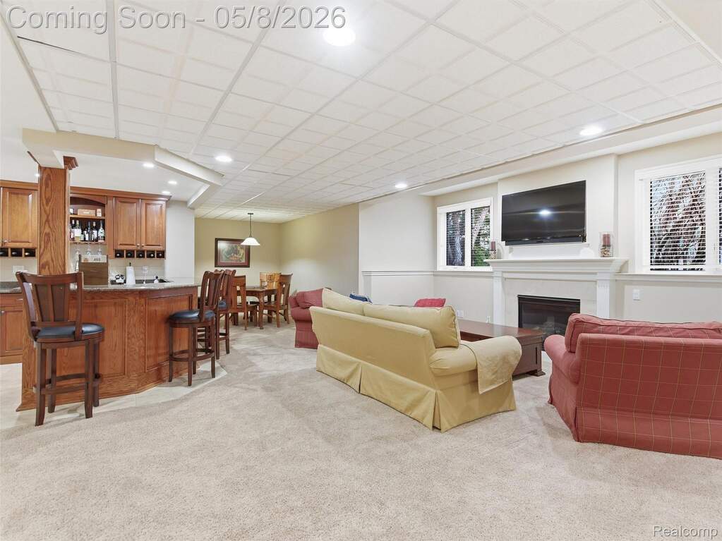 4 Bedroom Single Family Home/House's Image 37