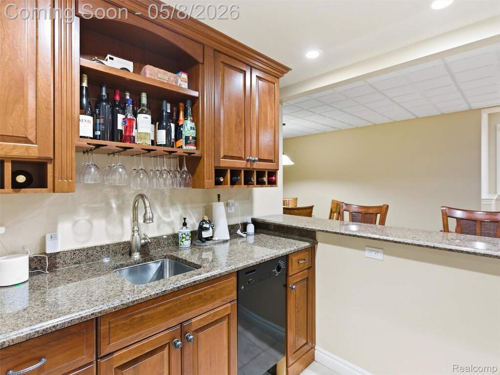 4 Bedroom Single Family Home/House's Image 39