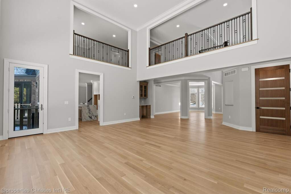 4 Bedroom Single Family Home/House's Image 12