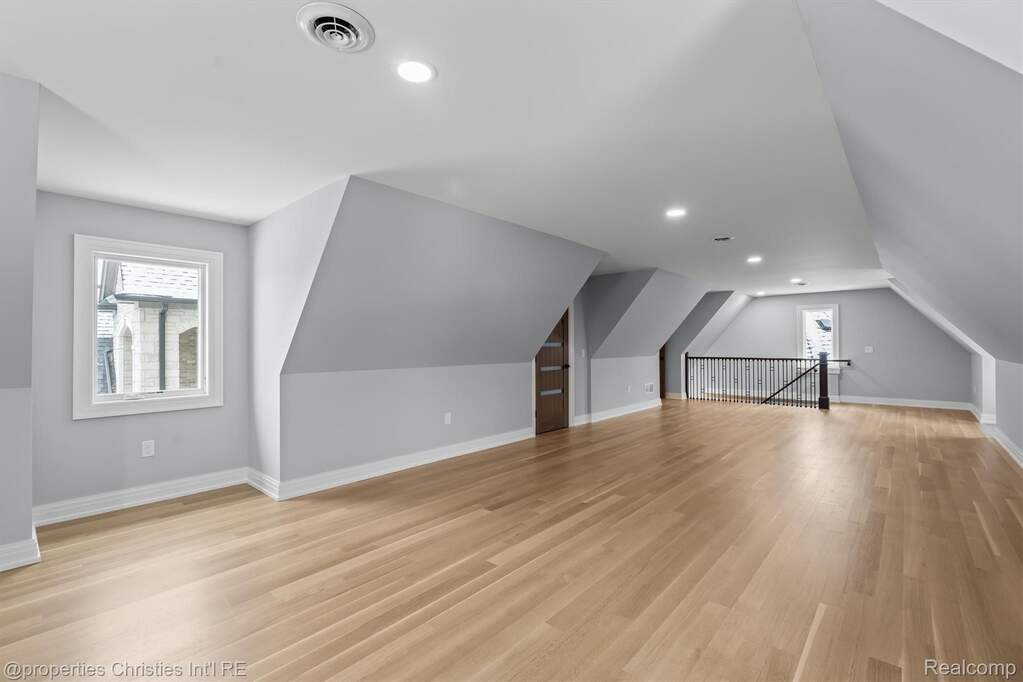 4 Bedroom Single Family Home/House's Image 57