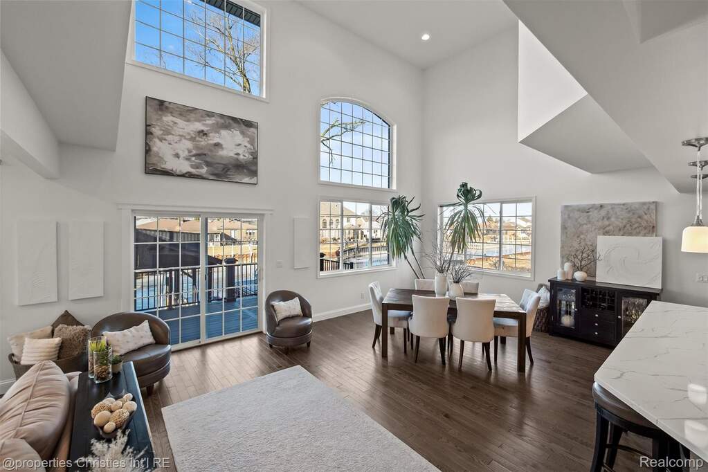 3 Bedroom Single Family Home/House's Image 11