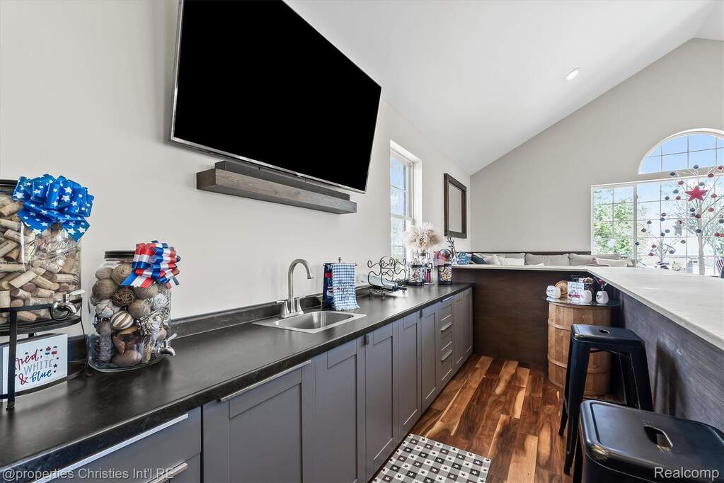 3 Bedroom Single Family Home/House's Image 25
