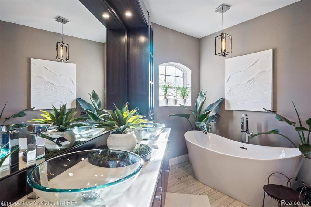 3 Bedroom Single Family Home/House's Image 36