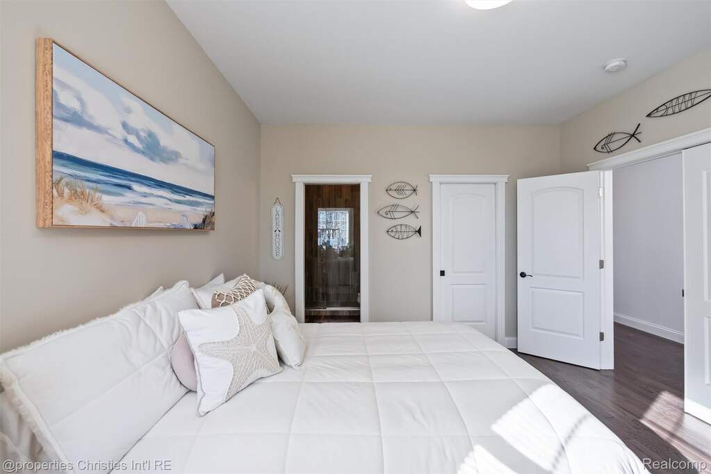 3 Bedroom Single Family Home/House's Image 45