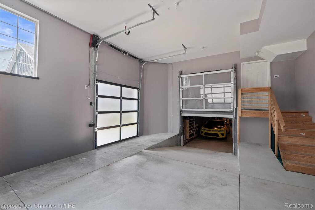 3 Bedroom Single Family Home/House's Image 47
