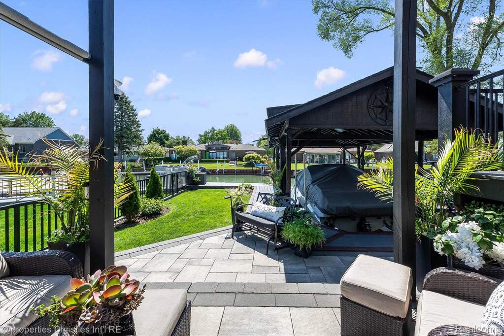 3 Bedroom Single Family Home/House's Image 62