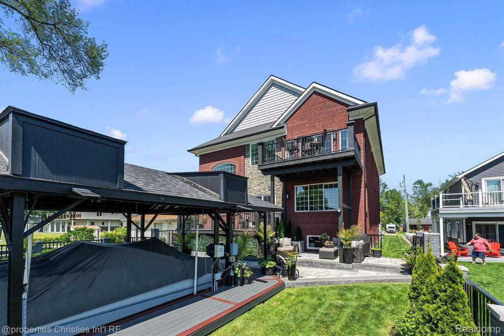 3 Bedroom Single Family Home/House's Image 63