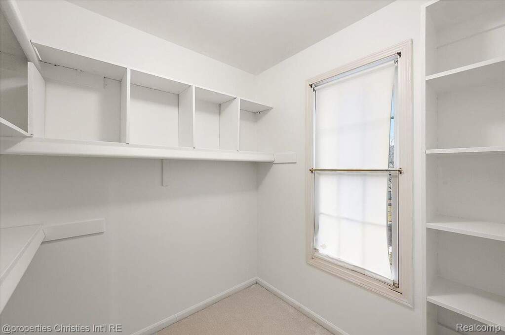 4 Bedroom Single Family Home/House's Image 23