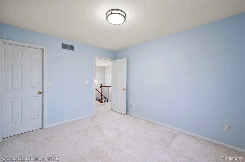 4 Bedroom Single Family Home/House's Image 27