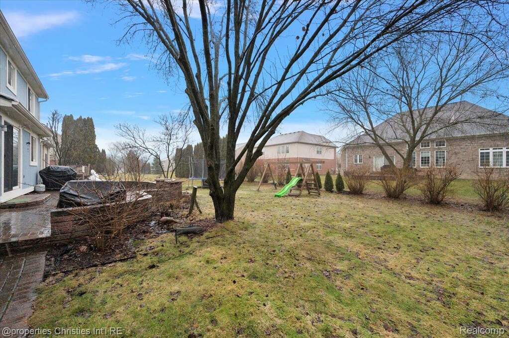 4 Bedroom Single Family Home/House's Image 41