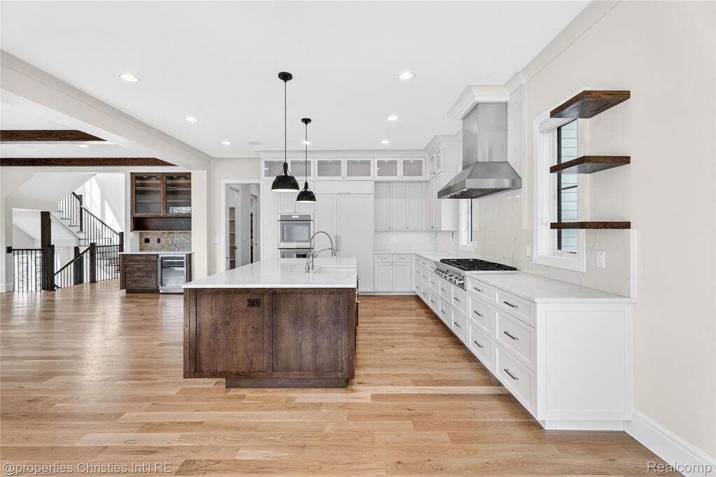 4 Bedroom Single Family Home/House's Image 11