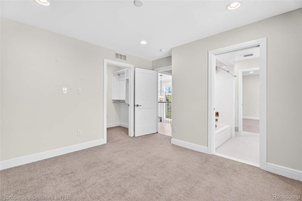 4 Bedroom Single Family Home/House's Image 37