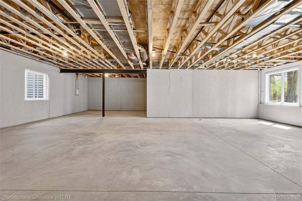 4 Bedroom Single Family Home/House's Image 41