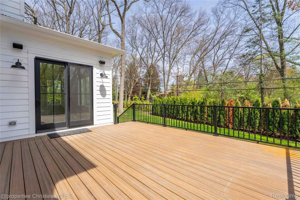 4 Bedroom Single Family Home/House's Image 45