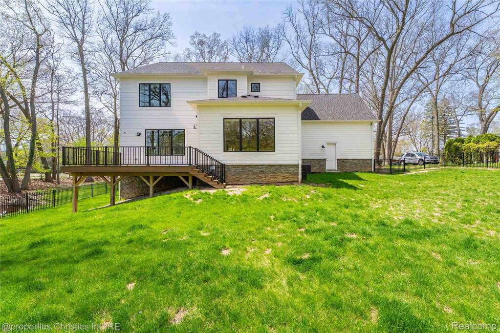 4 Bedroom Single Family Home/House's Image 47