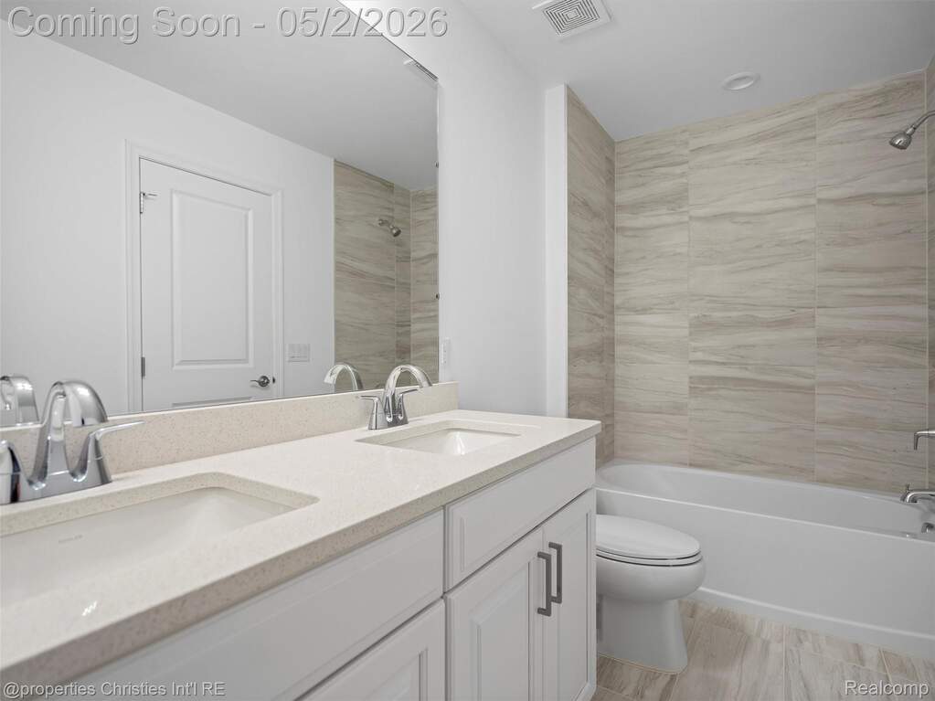 3 Bedroom Villa/Townhouse's Image 23