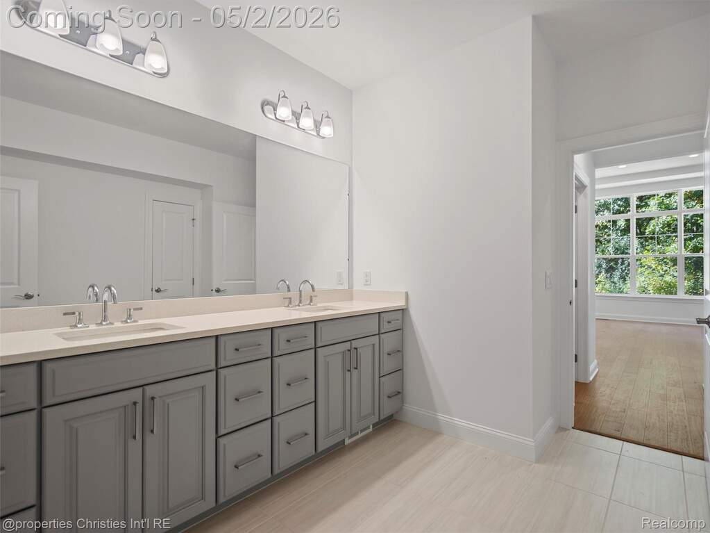 3 Bedroom Villa/Townhouse's Image 34