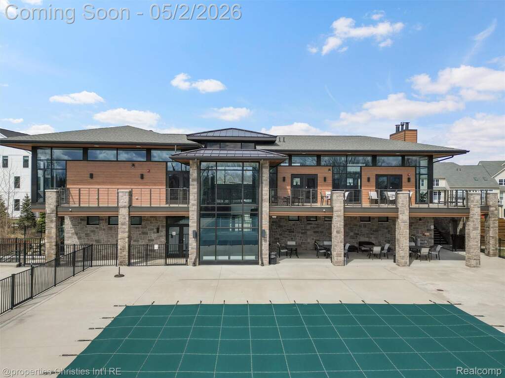 3 Bedroom Villa/Townhouse's Image 41