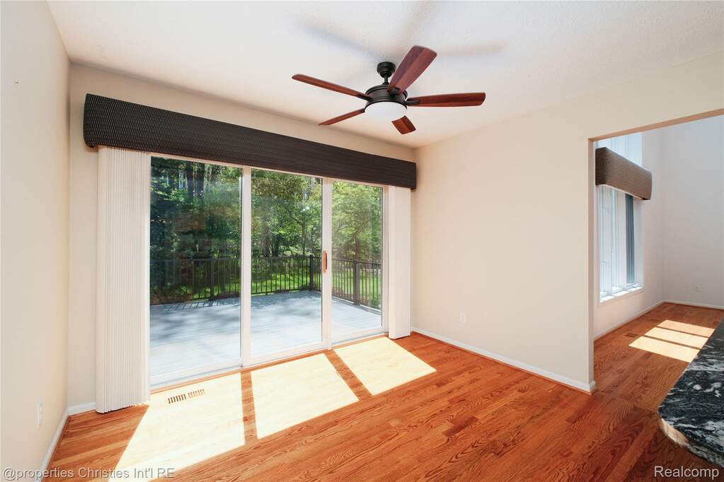 4 Bedroom Single Family Home/House's Image 14