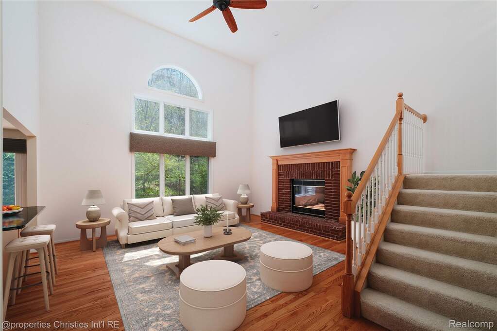 4 Bedroom Single Family Home/House's Image 15