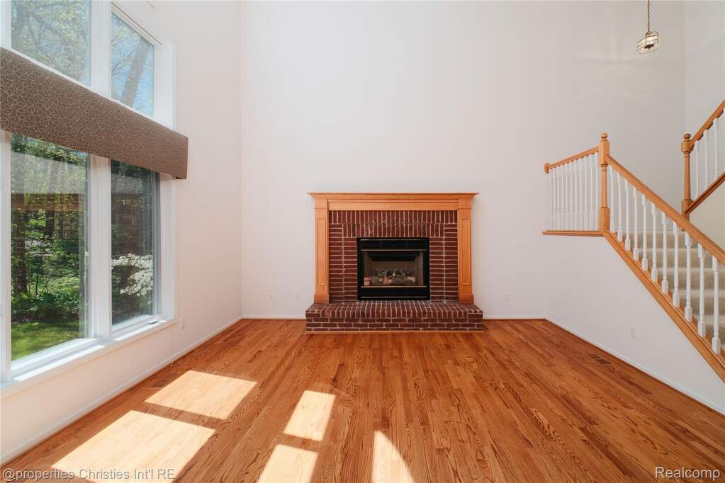 4 Bedroom Single Family Home/House's Image 18