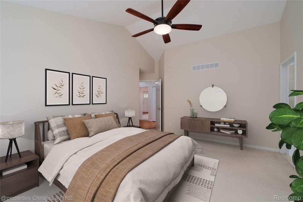 4 Bedroom Single Family Home/House's Image 19