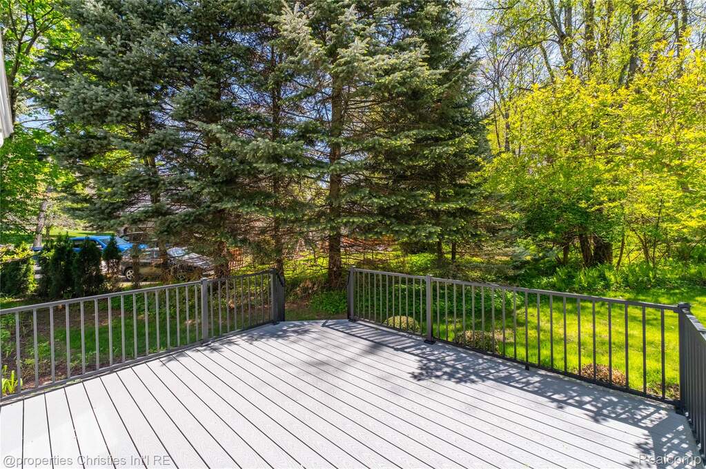 4 Bedroom Single Family Home/House's Image 42