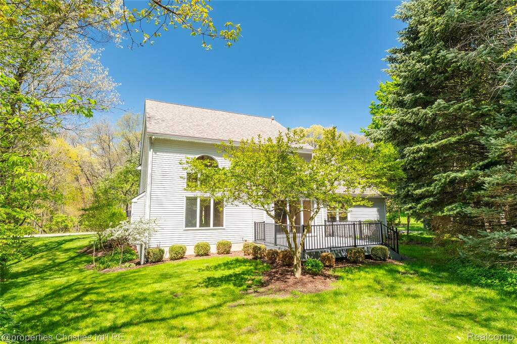 4 Bedroom Single Family Home/House's Image 44