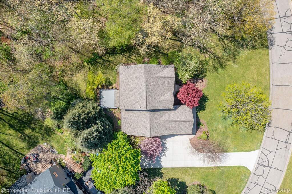 4 Bedroom Single Family Home/House's Image 47