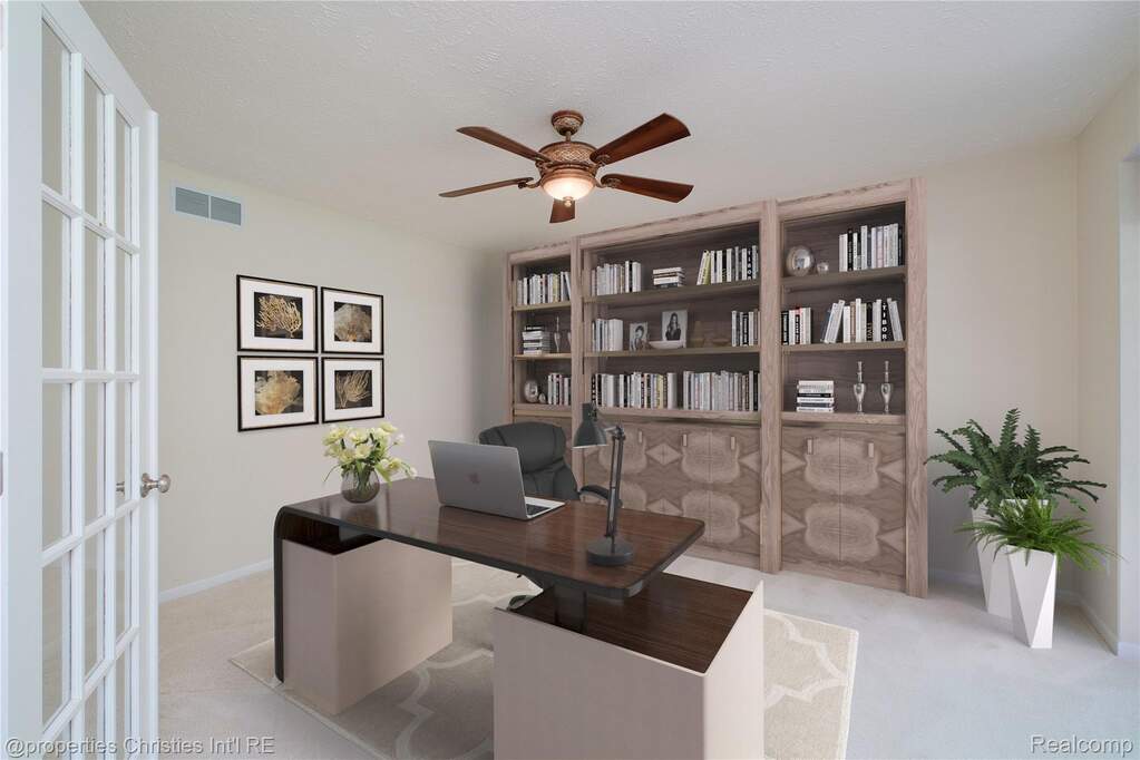 4 Bedroom Single Family Home/House's Image 3