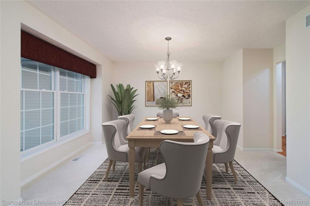 4 Bedroom Single Family Home/House's Image 6