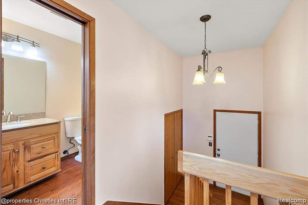 4 Bedroom Single Family Home/House's Image 42